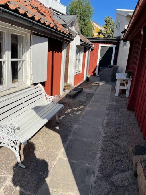 Historisk Charm I Hjaertat Av Gamla Stan Kalmar Villa Eksteriør billede