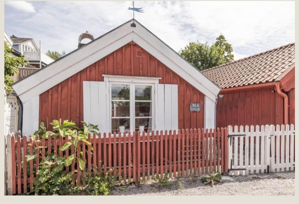 Historisk Charm I Hjaertat Av Gamla Stan Kalmar Villa Eksteriør billede